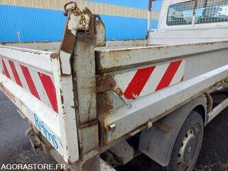 2009-renault-master-1451698-47110124