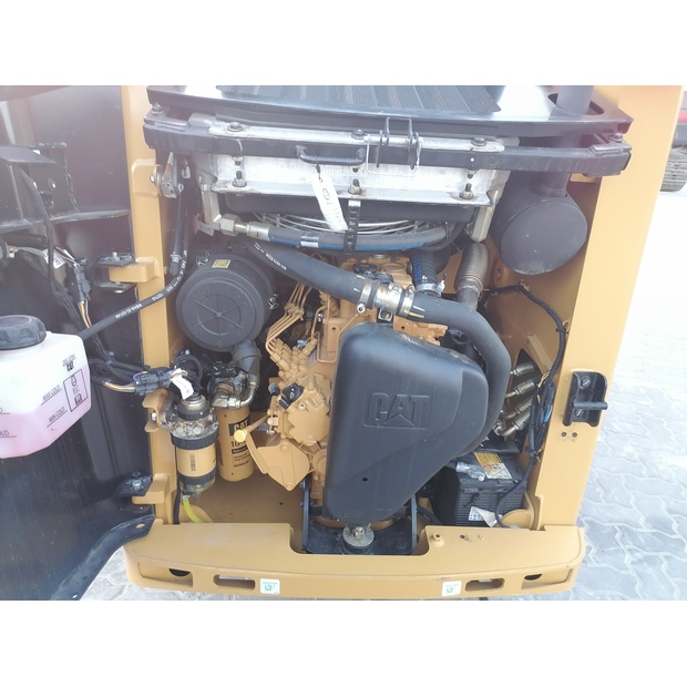 2025 Caterpillar 216B3-47112176