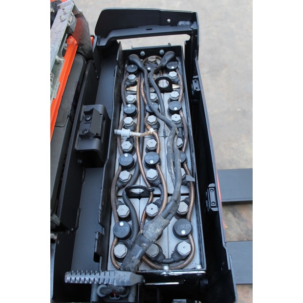 2018 بي تي LPE 200-47120579