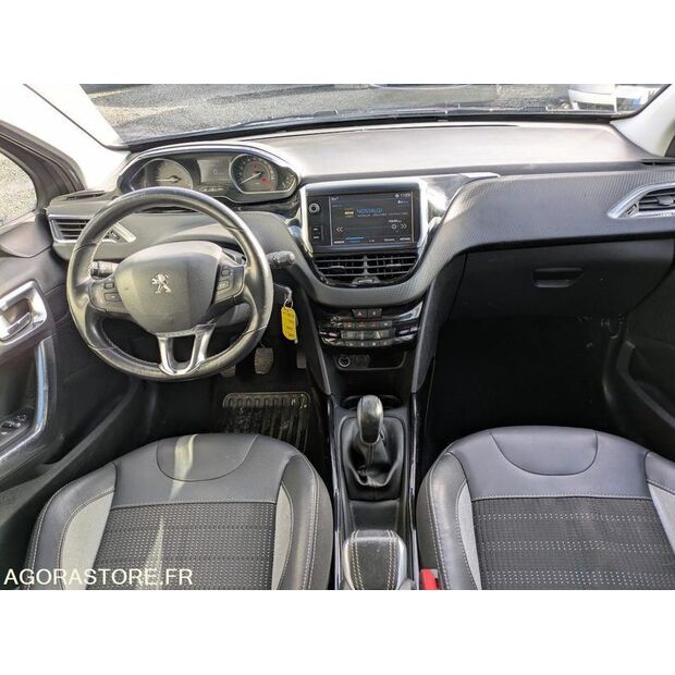 2017 Peugeot 2008-47127001