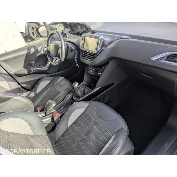 2017 Peugeot 2008-47127004