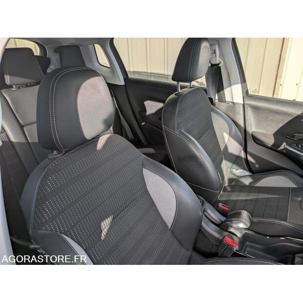 2017 Peugeot 2008-47127005