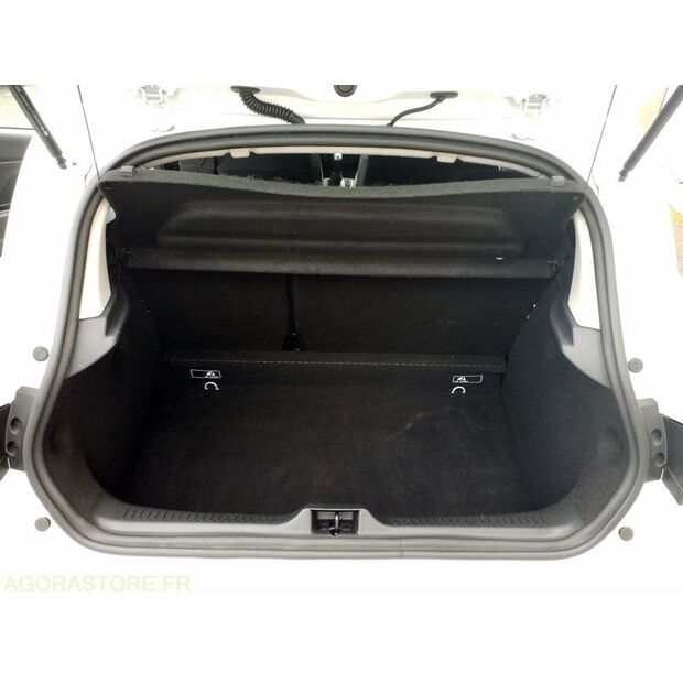 2013 رينو Clio-47127078