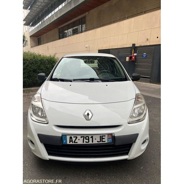 2010 Renault Clio-47127190