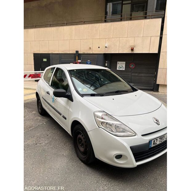 2010 Renault Clio-47127193