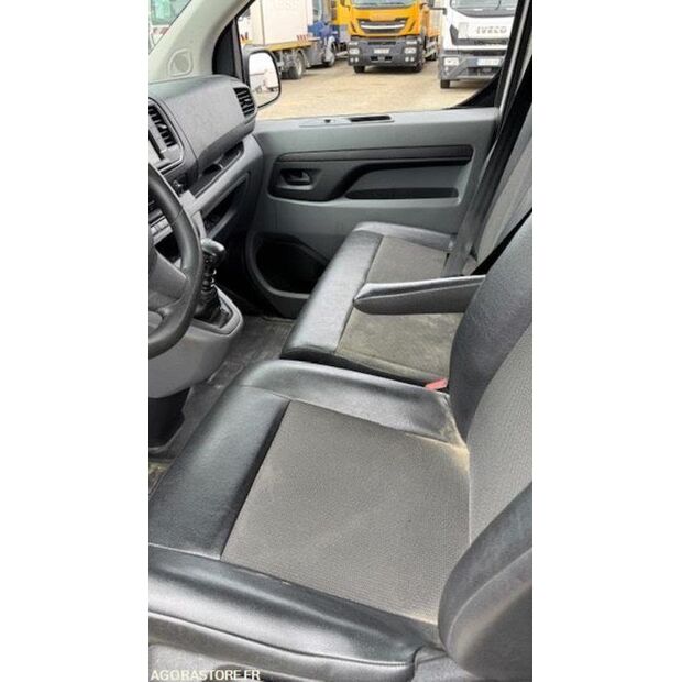 2022 Peugeot Expert-47127201