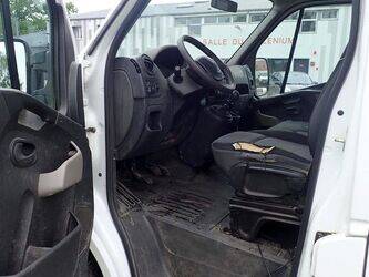 2014-renault-master-1451911-47127551