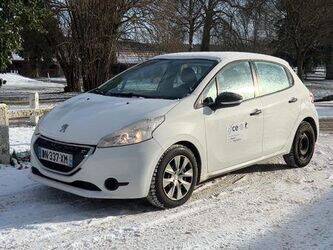 2015-peugeot-208-1451912-47127574