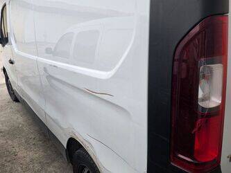2019-renault-trafic-1451914-47127632