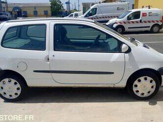 2005-renault-twingo-1451915-47127642