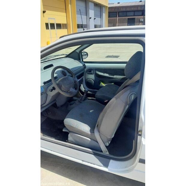 2005 رينو Twingo-47127644