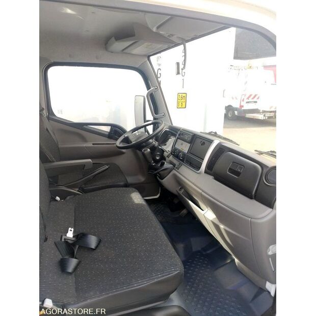 2020 Mitsubishi Fuso CANTER-47127722