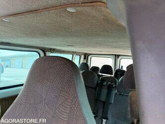 2003-ford-transit-1451918-47127753