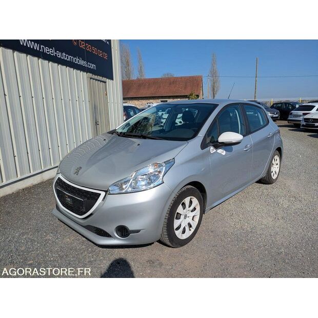 2014 Peugeot 208-47127823