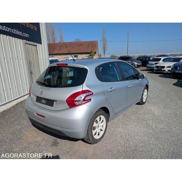 2014 Peugeot 208-47127824
