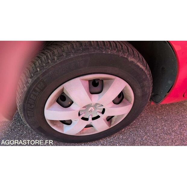 2011 رينو Kangoo-47128056