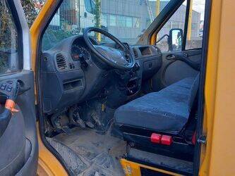 2004-mercedes-benz-sprinter-1451576-47128181