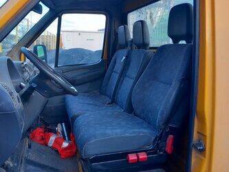 2004-mercedes-benz-sprinter-1451576-47128183