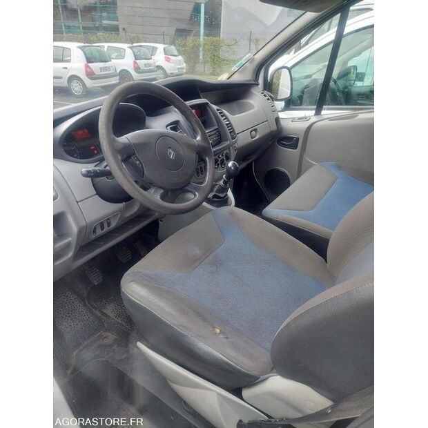 2014 Renault Trafic-47128526