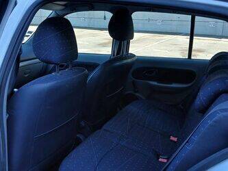 2003-renault-clio-1451685-47128534