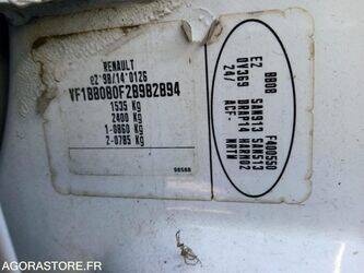 2003-renault-clio-1451685-47128540