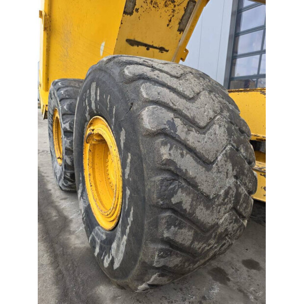 2015 فولفو A30G-47129108