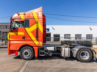 2015-man-tgx-18-440-1451933-47129278