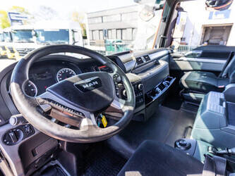 2015-man-tgx-18-440-1451933-47129288