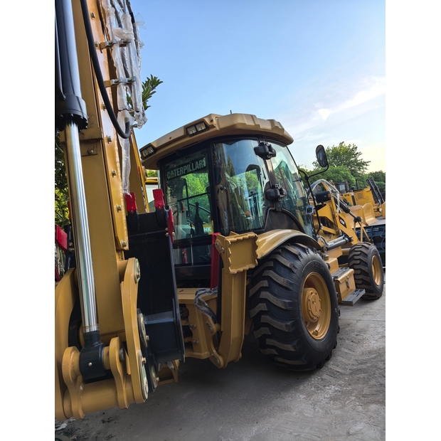 2024 Caterpillar 420F-47129516