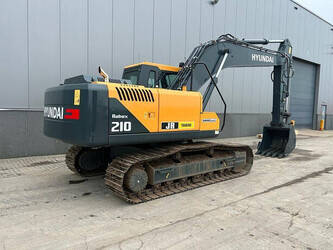 2025-hyundai-r210lc-3-47131011