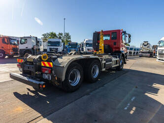 2018-iveco-420x-47131212