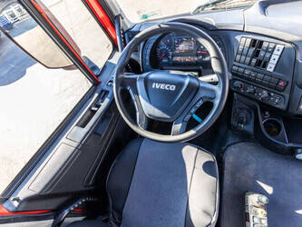 2018-iveco-420x-47131220