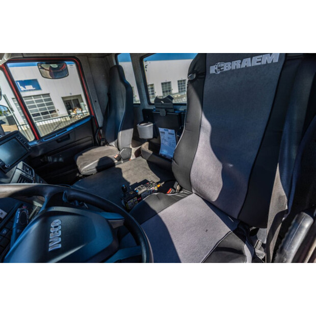 2018 Iveco 420X-47131226