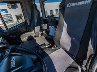 2018-iveco-420x-47131226