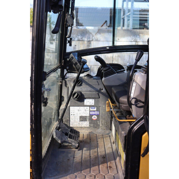 Caterpillar 301.8-47131414