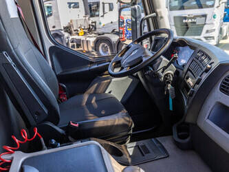 2017-renault-d19-320-wide-euro6-47131628