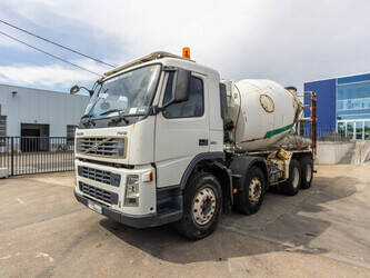 Image de BÉTONNIÈRES 2005 Volvo FM12 380