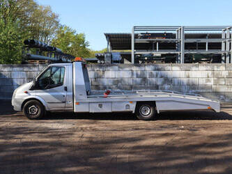 2011-ford-transit-1452020-47131754