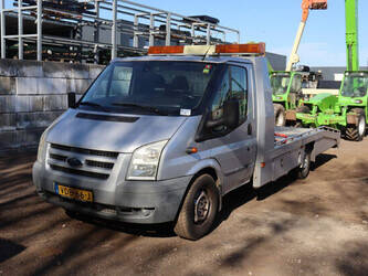 2011-ford-transit-1452020-47131768