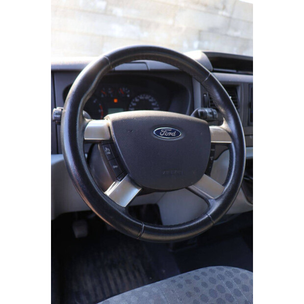 2011 Ford TRANSIT-47131803