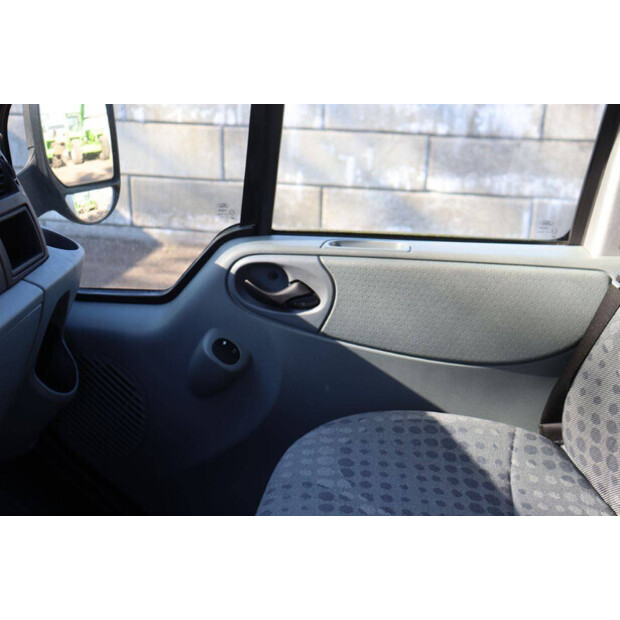 2011 Ford TRANSIT-47131804