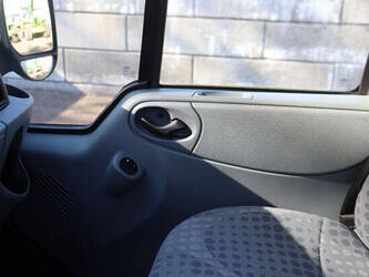 2011-ford-transit-1452020-47131804
