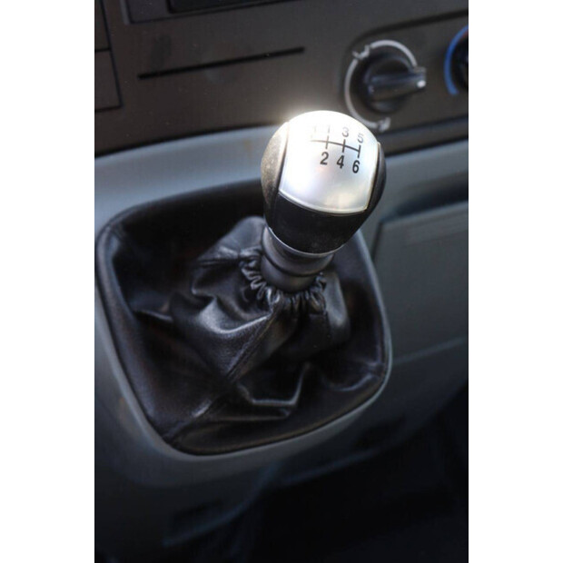 2011 Ford TRANSIT-47131805