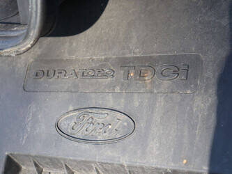 2011-ford-transit-1452020-47131822