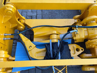 2025-komatsu-d61-1452023-47131826