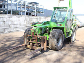 2011-merlo-p41-7-47132011