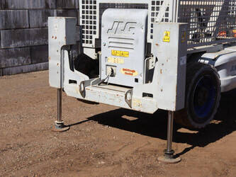 2006-jlg-m4069-1452033-47132143