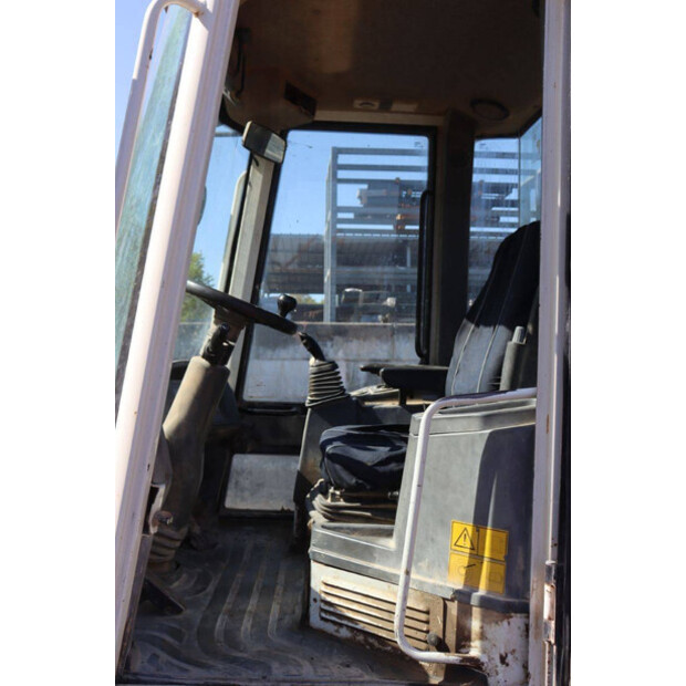 2007 ليبهير L506-47132199