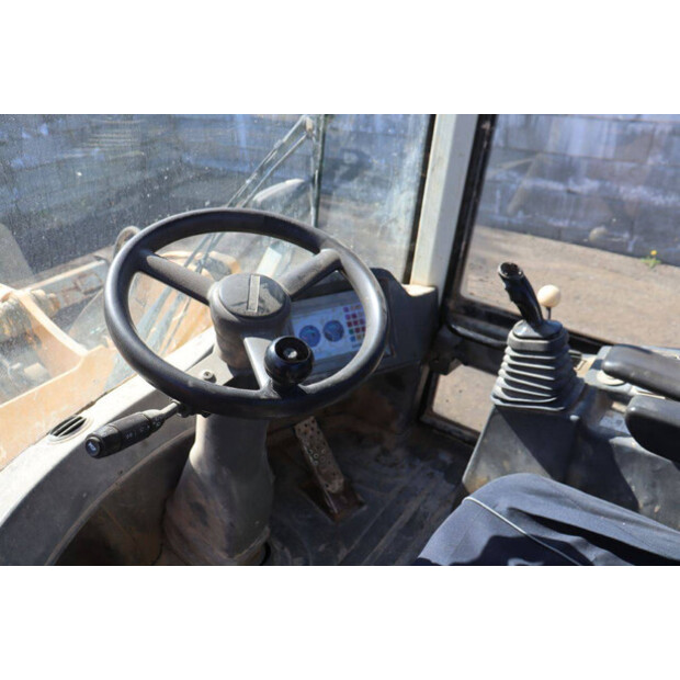 2007 ليبهير L506-47132201