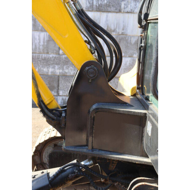 2013 هيونداي R60-7-47132358
